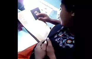 22 હોટ આન્ટી બબ્સ પ્રેસ