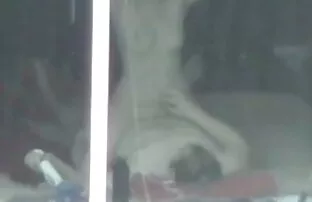 દંપતી દ્વારા વોયેઅર વિંડો સેક્સ