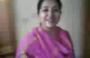 ખરેખર મોટી ટગ સાથે મિલ્ફ