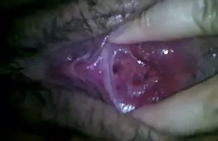 તેને સ્પર્શ કરો અને તેણીને સ્કવોર્ટ બનાવો