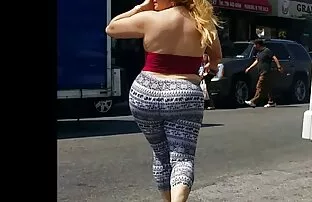કેન્ડિડ મેગા લેટિના