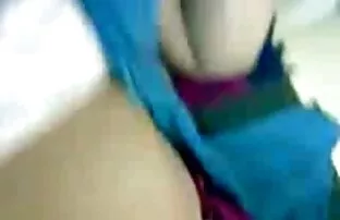 ભારતીય કાકી બબ્સ દબાવો અને હસ્તમૈથુન મેળવો