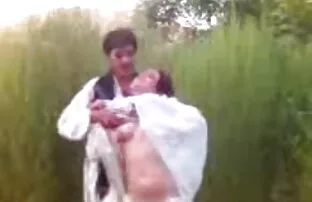 હિડન કેમ અરબ કિસ