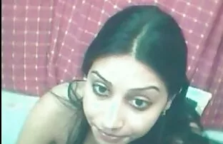 ભારતીય ગૃહિણી રાત્રે બતાવે છે
