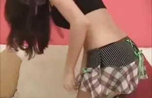 ક્યૂટ કિશોર છોકરી હસ્તમૈથુન