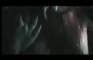 ભારતીય પત્ની શાવર બોલીવુડ