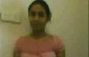 શ્રીલંકન સેક્સી મૂવી હિન્દીમાં વિડિઓઝ જોતી