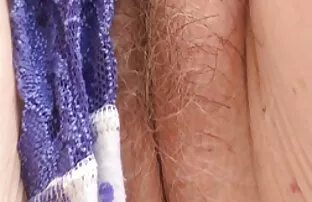 ઉદ્યાનમાં પેન્ટીઝ