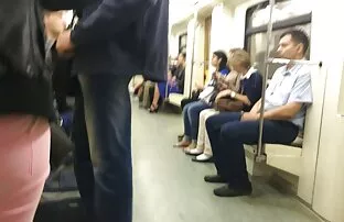 ગર્લ્સ જેકેટ પર જાહેર કમશ .ટ