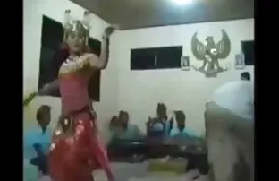 બાલી ઓલ્ડ ઇરોટિક સેક્સી ડાન્સ 13