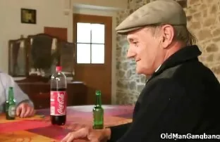 સેક્સી હિન્દી ફીચર ફિલ્મ ટેબલ પર ડબલ વાહિયાત