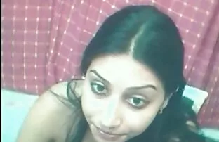 ભારતીય ગૃહિણી રાત્રે બતાવે છે