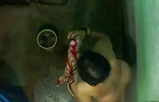 સ્નાન 2 સાથે પડોશી કાકી