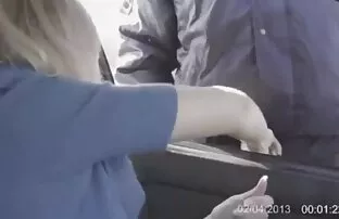 ઝિપર નીચે છે, મને તમારી મદદ કરવા દો !!!